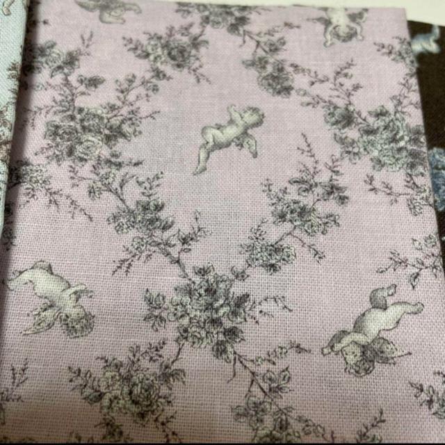 ハンドメイド 材料 資材 布 生地 未使用 カット生地 ハギレ 同柄色違い 5枚 < ペット/手芸/園芸  ハンドメイド 材料 資材 布 生地 未使用 カット生地 ハギレ 同柄色違い 5枚 < ペット/手芸/園芸の