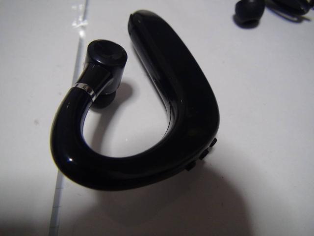 ワイヤレスイヤホン ブルートゥ3耳掛け型 ヘッドセット新品!。 < 家電/AV ワイヤレスイヤホン ブルートゥ3耳掛け型 ヘッドセット新品!。 < 家電/AVの