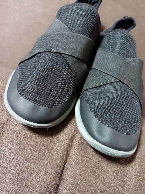 レアレア★クロックス★新品同様★スニーカースリッポン★男女大人子供★室内海★crocs★ < 女性ファッション  レアレア★クロックス★新品同様★スニーカースリッポン★男女大人子供★室内海★crocs★ < 女性ファッションの