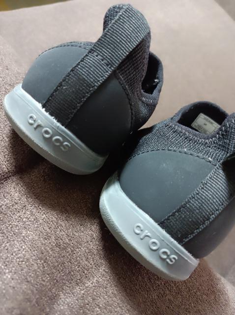 レアレア★クロックス★新品同様★スニーカースリッポン★男女大人子供★室内海★crocs★ < 女性ファッション  レアレア★クロックス★新品同様★スニーカースリッポン★男女大人子供★室内海★crocs★ < 女性ファッションの