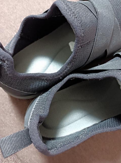 レアレア★クロックス★新品同様★スニーカースリッポン★男女大人子供★室内海★crocs★ < 女性ファッション  レアレア★クロックス★新品同様★スニーカースリッポン★男女大人子供★室内海★crocs★ < 女性ファッションの