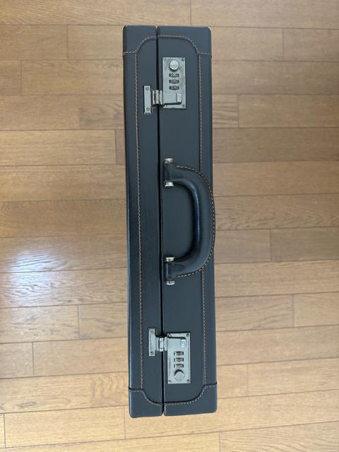 yizyN㕨 󏭕izyDunhillz_q@A^bVP[X  uh 