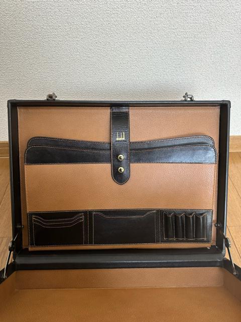 yizyN㕨 󏭕izyDunhillz_q@A^bVP[X  uh 