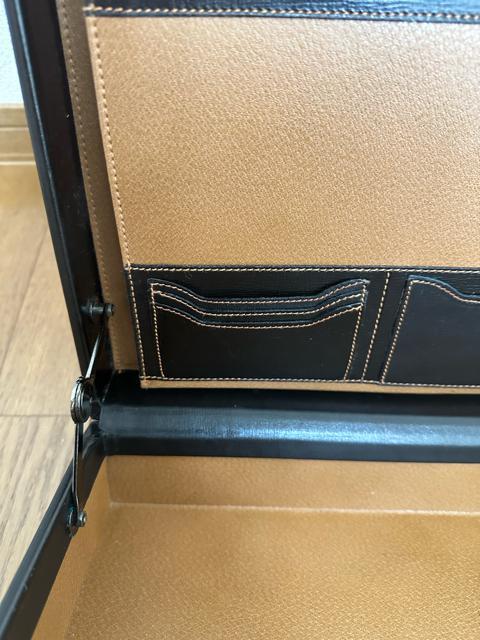 yizyN㕨 󏭕izyDunhillz_q@A^bVP[X  uh 