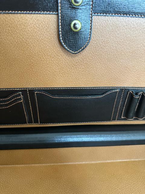 yizyN㕨 󏭕izyDunhillz_q@A^bVP[X  uh 