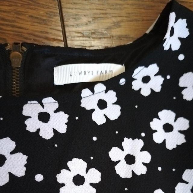 LOWRYS FARM@MTCY@i@ԕ  uh 