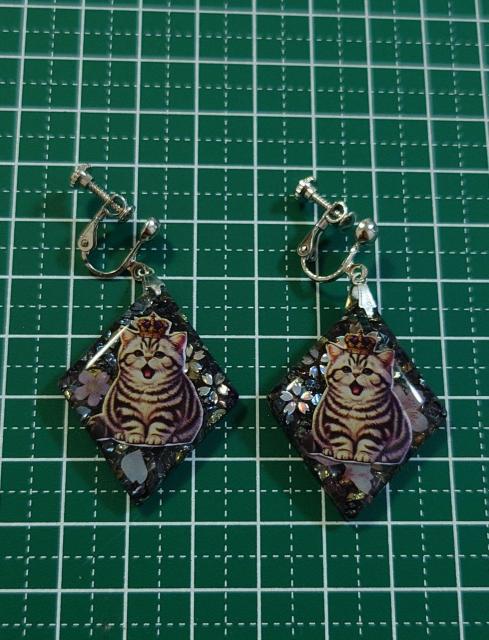 猫ちゃん桜イヤリング・ピアス  ネコ  ねこ  猫   春ピアス   春イヤリング   ピアスねこ   イヤリングねこ  レジン猫 < 女性ファッション  猫ちゃん桜イヤリング・ピアス  ネコ  ねこ  猫   春ピアス   春イヤリング   ピアスねこ   イヤリングねこ  レジン猫 < 女性ファッションの