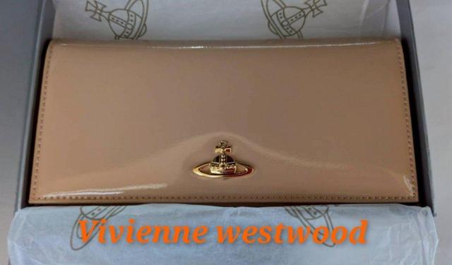 【Vivienne westwood】オーブ パテント レザー ファスナー長財布 鑑定済み 正規品 < ブランド  【Vivienne westwood】オーブ パテント レザー ファスナー長財布 鑑定済み 正規品  < ブランドの
