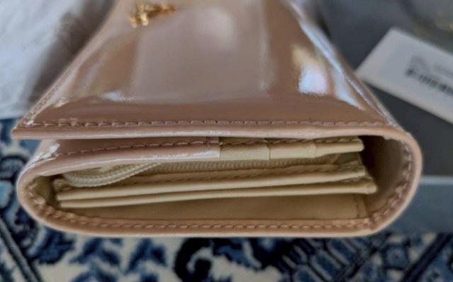 【Vivienne westwood】オーブ パテント レザー ファスナー長財布 鑑定済み 正規品 < ブランド  【Vivienne westwood】オーブ パテント レザー ファスナー長財布 鑑定済み 正規品 < ブランドの