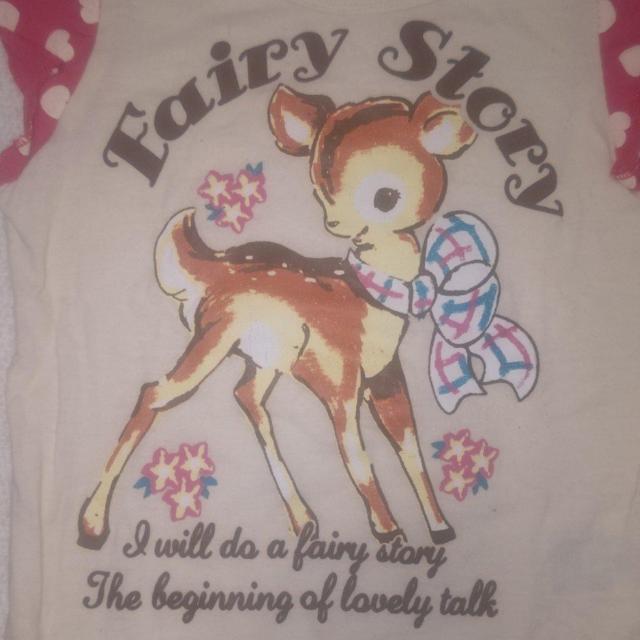 バンビ柄フリル袖Tシャツ サイズ90 送料無料 < キッズ/ベビー  バンビ柄フリル袖Tシャツ サイズ90 送料無料 < キッズ/ベビーの