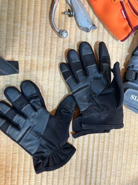 �V�O�i�X�O���t�@�X�}�t���[�J�o�[�t�b�g���X�g��܃O���[�u�p�[�c�f���o���[�h���� �� ������/�o�C�N