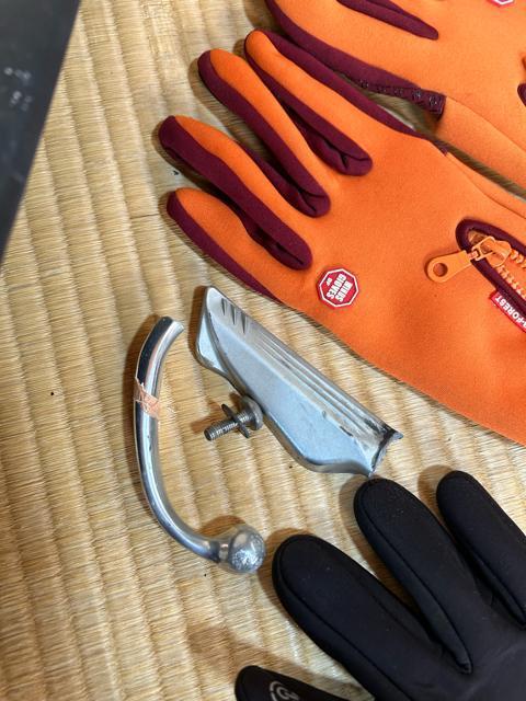 �V�O�i�X�O���t�@�X�}�t���[�J�o�[�t�b�g���X�g��܃O���[�u�p�[�c�f���o���[�h���� �� ������/�o�C�N