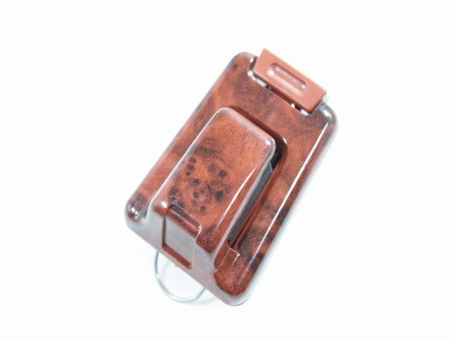 サングラスホルダーサンバイザーに装着 < 自動車/バイク サングラスホルダーサンバイザーに装着 < 自動車/バイク