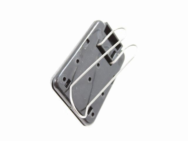 サングラスホルダーサンバイザーに装着 < 自動車/バイク サングラスホルダーサンバイザーに装着 < 自動車/バイク