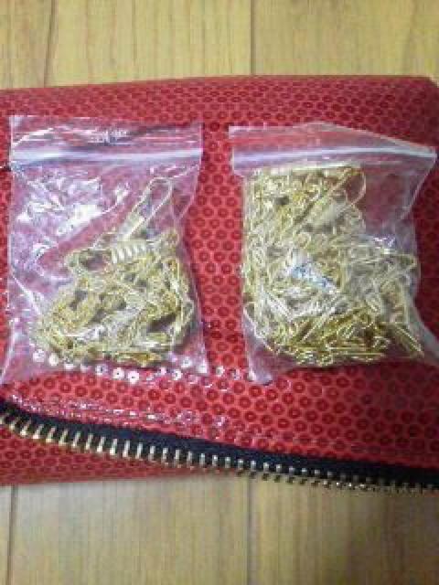 新品〓クラッチバッグ★2種類のチェーン付き♪レッド < 女性ファッション  新品〓クラッチバッグ★2種類のチェーン付き♪レッド < 女性ファッションの