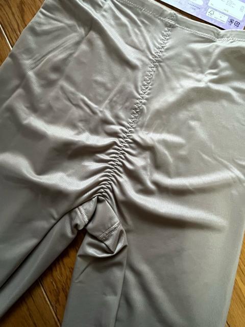 Lサイズ!フロントにパワーネットで!お腹押さえる!ヘム生地でアウターにひびきにくい!5分丈!股上普通!光沢感あるガードル!ショーツ < 女性ファッション  Lサイズ!フロントにパワーネットで!お腹押さえる!ヘム生地でアウターにひびきにくい!5分丈!股上普通!光沢感あるガードル!ショーツ < 女性ファッションの