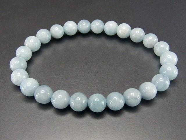 アクアマリン7mmブレスレットミルキーブルー色天然石海の宝石 < 女性アクセサリー/時計  アクアマリン7mmブレスレットミルキーブルー色天然石海の宝石  < 女性アクセサリー/時計の