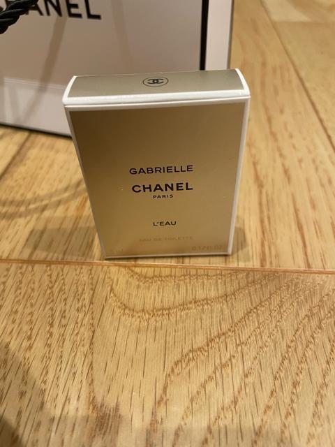 【新品】CHANEL ガブリエルシャネル エッセンス オードゥパルファム 5mL < ブランド 【新品】CHANEL ガブリエルシャネル エッセンス オードゥパルファム 5mL < ブランドの