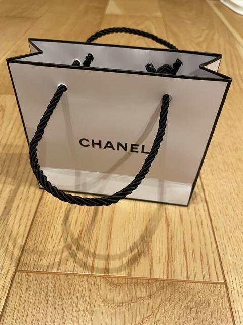 【新品】CHANEL ガブリエルシャネル エッセンス オードゥパルファム 5mL < ブランド 【新品】CHANEL ガブリエルシャネル エッセンス オードゥパルファム 5mL < ブランドの