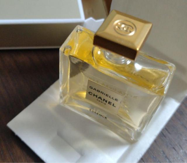 【新品】CHANEL ガブリエルシャネル エッセンス オードゥパルファム 5mL < ブランド 【新品】CHANEL ガブリエルシャネル エッセンス オードゥパルファム 5mL < ブランドの