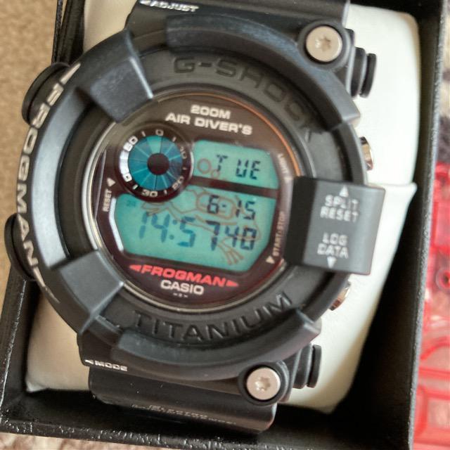FROGMAN  tbO} DW-8200  jANZT[/v 