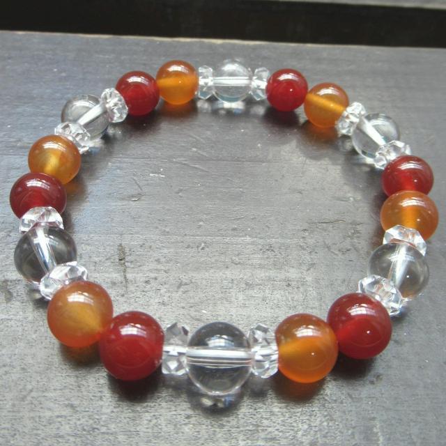 カーネリアンx水晶ブレスレット 天然石 パワーストーン < 女性アクセサリー/時計 カーネリアンx水晶ブレスレット 天然石 パワーストーン < 女性アクセサリー/時計の