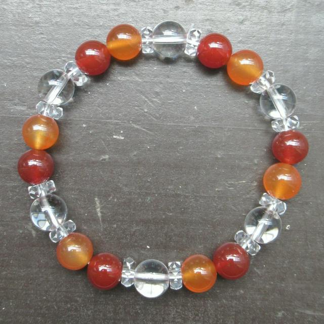 カーネリアンx水晶ブレスレット 天然石 パワーストーン < 女性アクセサリー/時計 カーネリアンx水晶ブレスレット 天然石 パワーストーン < 女性アクセサリー/時計の