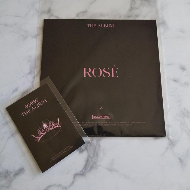 The Album: BLACKPINK Vol.1★ロゼ ROSE★2点 < タレントグッズ  The Album: BLACKPINK Vol.1★ロゼ ROSE★2点 < タレントグッズの