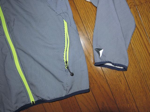 NIKE SPORTS WEAR ナイキ NSW ジップ パーカー ジャケット S 薄手 ストライプ柄 スポーツウェア メッシュ地 < ブランド  NIKE SPORTS WEAR ナイキ NSW ジップ パーカー ジャケット S 薄手 ストライプ柄 スポーツウェア メッシュ地 < ブランドの