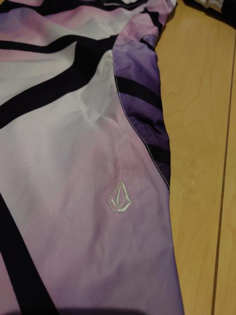 VOLCOM@Xm[EFA  W[/X|[c 