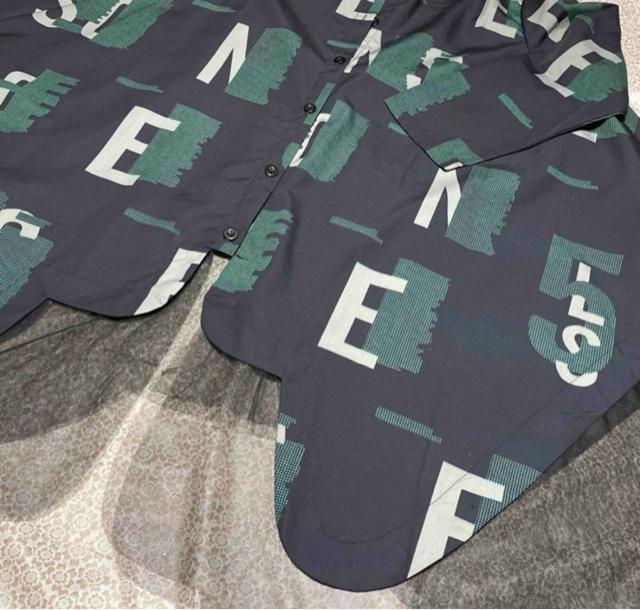 前開き レース重ね シャツワンピース 英字柄 大きいサイズ < 女性ファッション 前開き レース重ね シャツワンピース 英字柄 大きいサイズ < 女性ファッションの