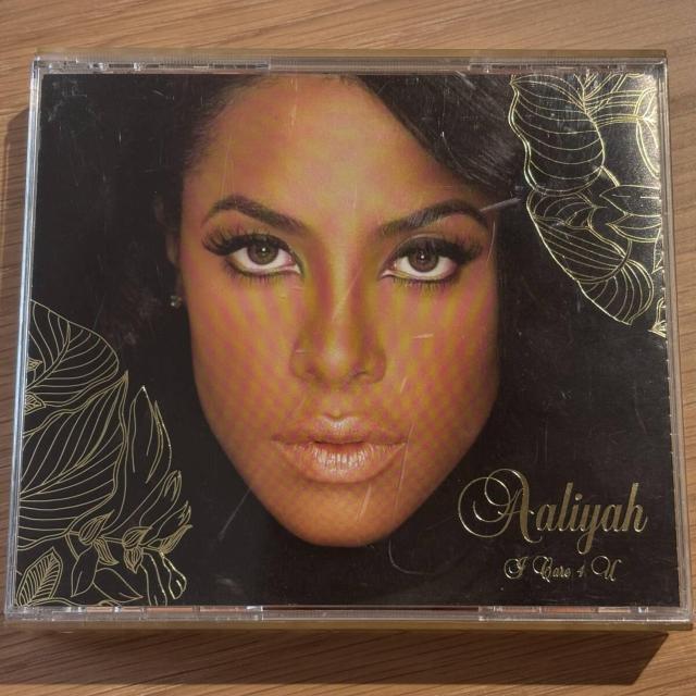 yAaliyahzI CARE 4 U (󂠂)   CD/DVD/rfI 