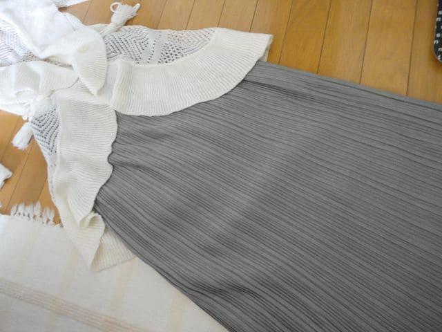 【美品】 ロング台 グレースカート < 女性ファッション  【美品】 ロング台 グレースカート < 女性ファッションの