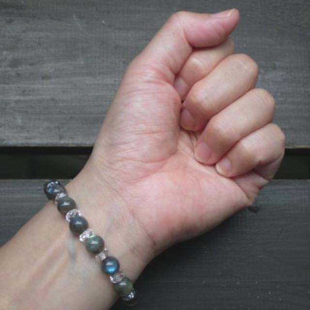 ラブラドライトxカット水晶ブレスレット < 女性アクセサリー/時計 ラブラドライトxカット水晶ブレスレット < 女性アクセサリー/時計の