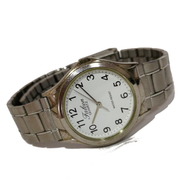 y980~`zFalcon/t@R yX^_[hzYrv