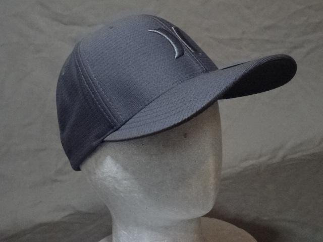 USA購入 サーフ系ブランド 【Hurley】 ハーレー 機能素材【H2O DRI】ロゴ刺繍入りキャップ < 男性ファッション  USA購入 サーフ系ブランド 【Hurley】 ハーレー 機能素材【H2O DRI】ロゴ刺繍入りキャップ < 男性ファッションの