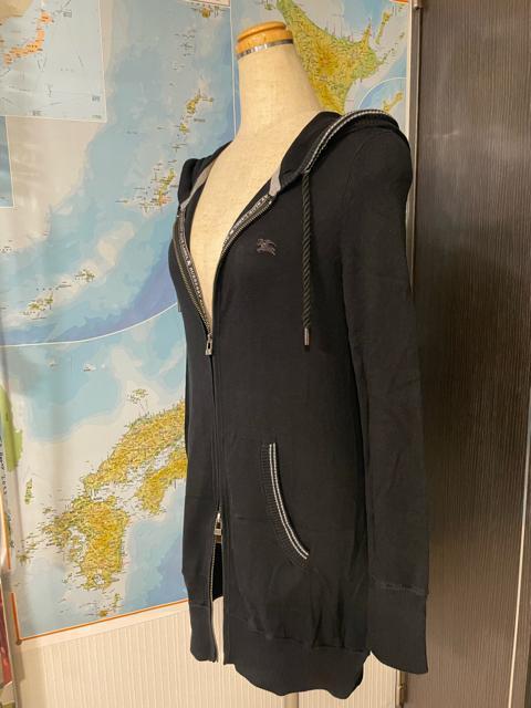 BLACK LONG PARKA with BLUE LABEL刺繍 38 美品 < 女性ファッション  BLACK LONG PARKA with BLUE LABEL刺繍 38 美品 < 女性ファッションの