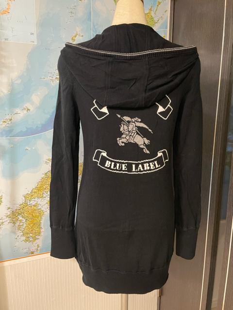 BLACK LONG PARKA with BLUE LABEL刺繍 38 美品 < 女性ファッション  BLACK LONG PARKA with BLUE LABEL刺繍 38 美品 < 女性ファッションの