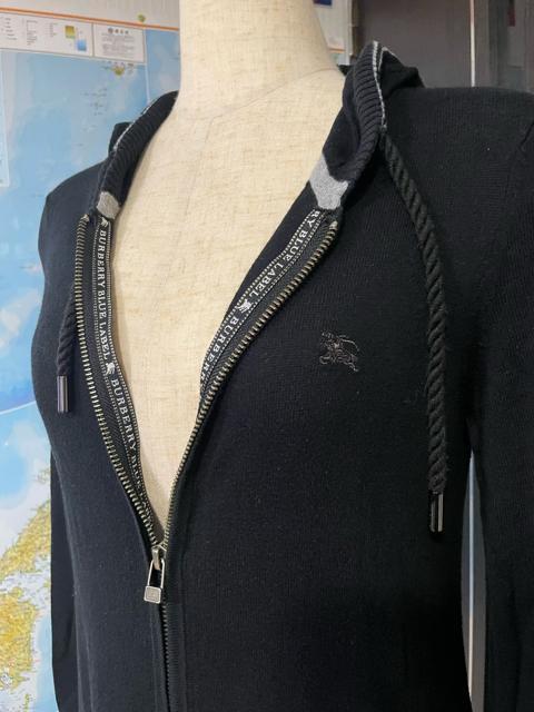 BLACK LONG PARKA with BLUE LABEL刺繍 38 美品 < 女性ファッション  BLACK LONG PARKA with BLUE LABEL刺繍 38 美品 < 女性ファッションの