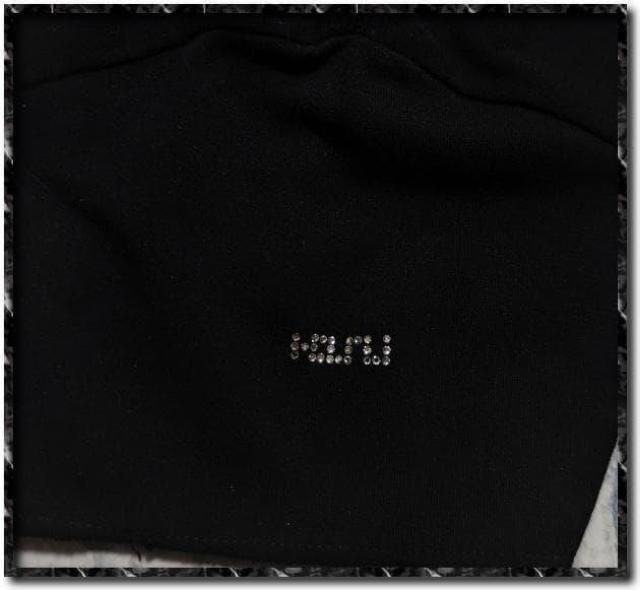 ホス ラインストーン付き解れ加工Vネックカットソー 黒 < ブランド ホス ラインストーン付き解れ加工Vネックカットソー 黒 < ブランドの