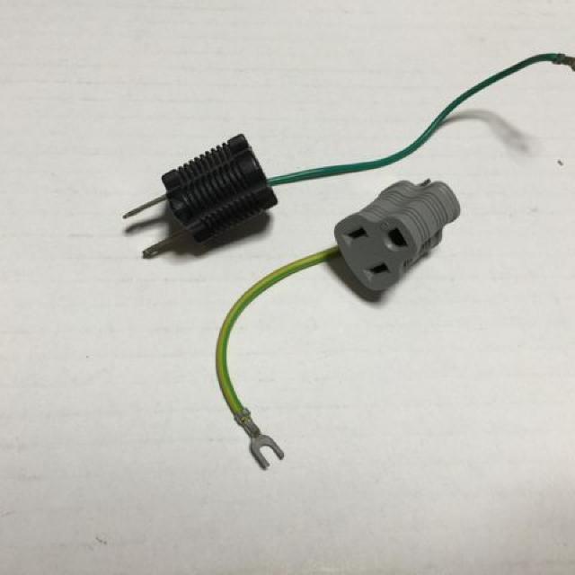 3芯電源変換プラグ 中古品 < ホビー  3芯電源変換プラグ 中古品 < ホビーの