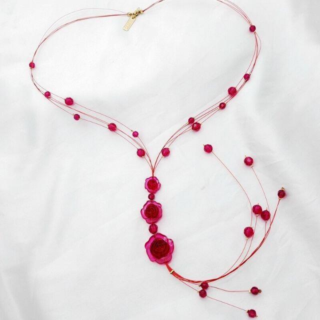 新品 アンティーク調お花モチーフ ワイヤーネックレス < 女性アクセサリー/時計 新品 アンティーク調お花モチーフ ワイヤーネックレス < 女性アクセサリー/時計の