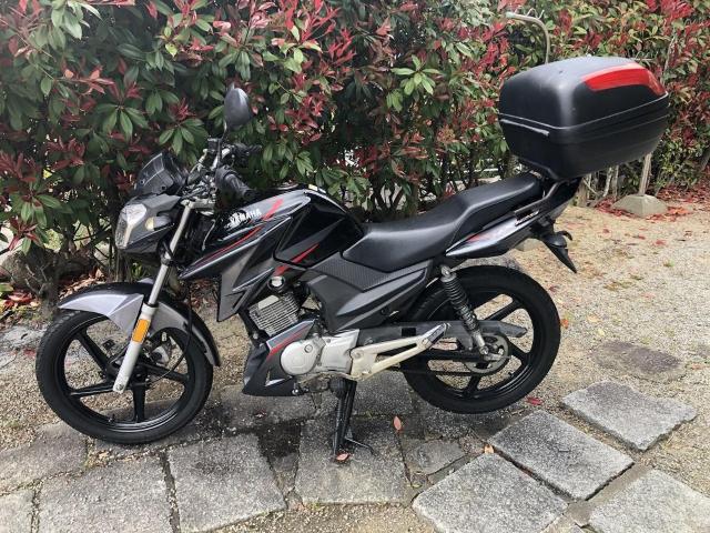 低走行車!ヤマハ YX125 リヤボックス(48L)、自賠責付き < 自動車/バイク 低走行車!ヤマハ YX125 リヤボックス(48L)、自賠責付き < 自動車/バイク