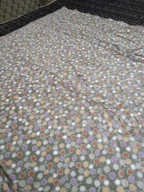 レトロ(S615)約108cm幅×約0.75m・ポリエステルちりめんのプリント生地 < ペット/手芸/園芸 レトロ(S615)約108cm幅×約0.75m・ポリエステルちりめんのプリント生地 < ペット/手芸/園芸の