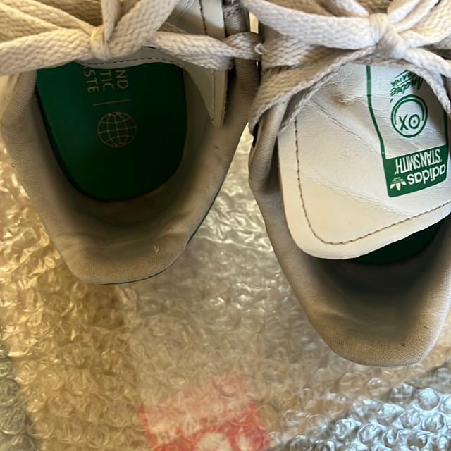 adidasX^X~XR{Xj[J[23.5  uh 