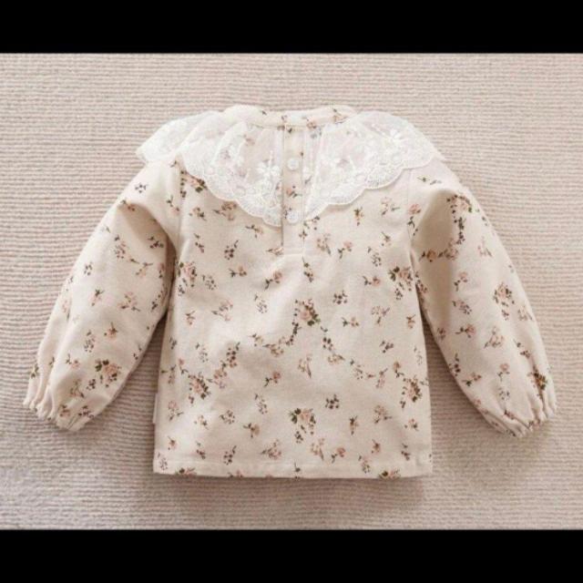 美品 レース衿付き花柄ネルブラウス サイズ2〜3Y 92〜98センチ 送料無料 < キッズ/ベビー 美品 レース衿付き花柄ネルブラウス サイズ2〜3Y 92〜98センチ 送料無料 < キッズ/ベビーの