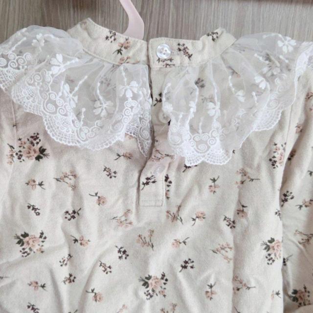 美品 レース衿付き花柄ネルブラウス サイズ2〜3Y 92〜98センチ 送料無料 < キッズ/ベビー 美品 レース衿付き花柄ネルブラウス サイズ2〜3Y 92〜98センチ 送料無料 < キッズ/ベビーの