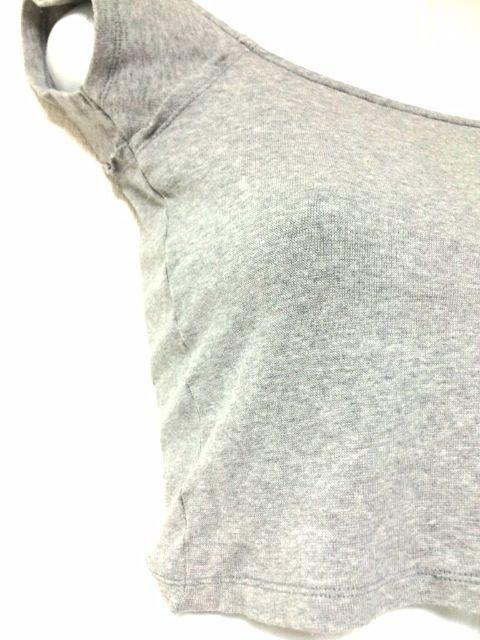 グレーオフショルダーミニ丈ショート丈半袖カットソースウェット < ブランド グレーオフショルダーミニ丈ショート丈半袖カットソースウェット < ブランドの