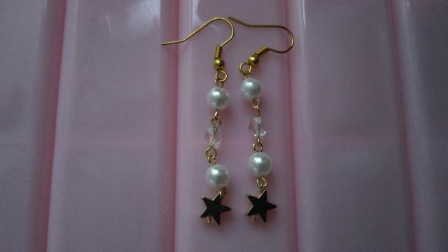 白パール星モチーフ付きピアス◆ゴールド系◆ロリィタ姫系に即決 < 女性アクセサリー/時計 白パール星モチーフ付きピアス◆ゴールド系◆ロリィタ姫系に即決 < 女性アクセサリー/時計の