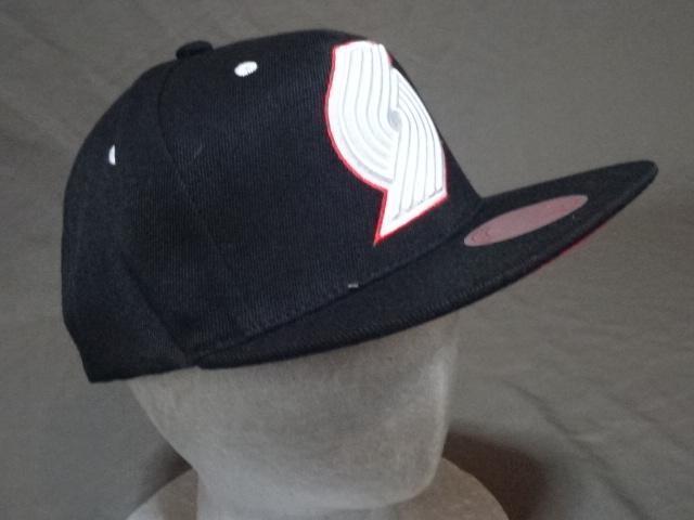 【Mitchell & Ness】 NBA トレイルブレイザーズ ロゴ キャップ 黒 < 男性ファッション  【Mitchell & Ness】 NBA トレイルブレイザーズ ロゴ キャップ 黒 < 男性ファッションの